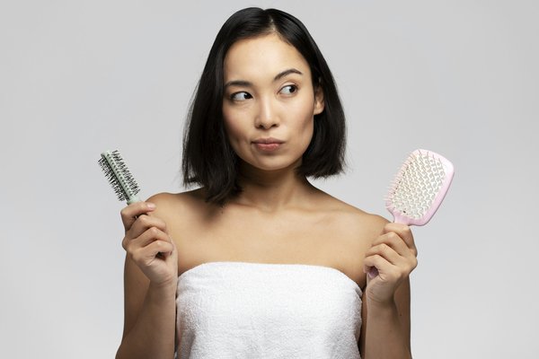 Conseils efficaces pour vaincre la perte de cheveux et regagner confiance