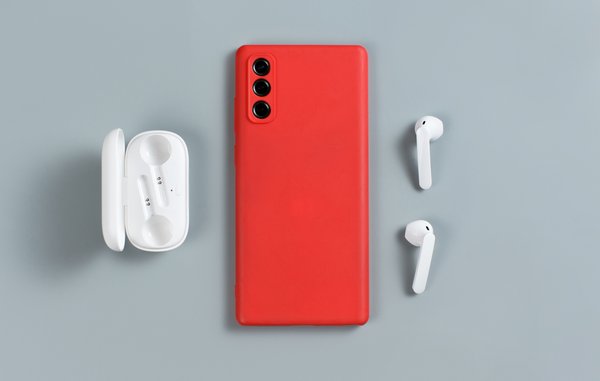 Découvrez les accessoires tendance louvini pour appareils iphone et samsung